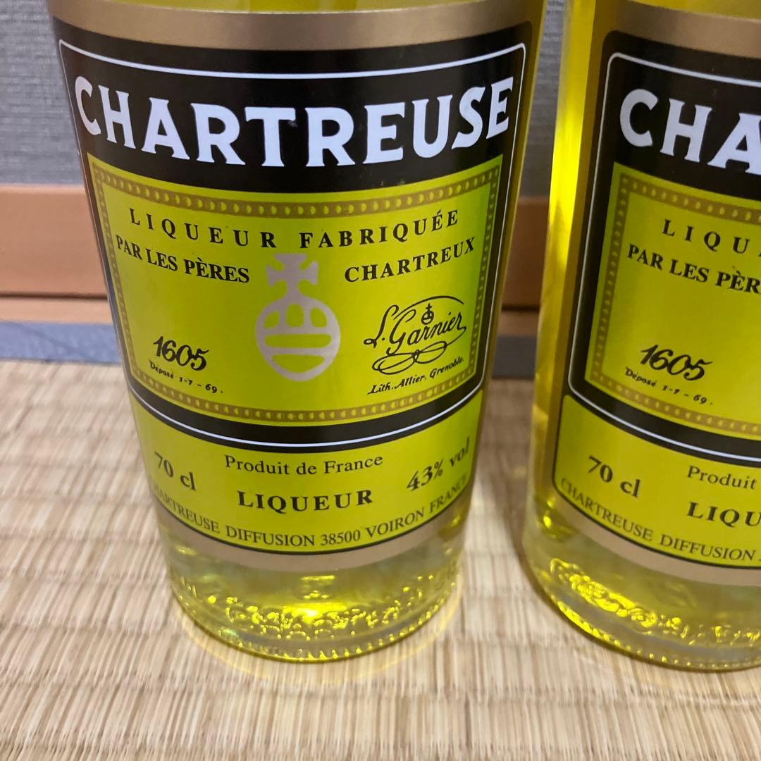 シャルトリューズ　ジョーヌ 700ml 43% 3本