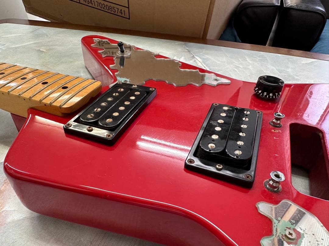 高崎晃　ランダムスター　赤ボディメイプル指板