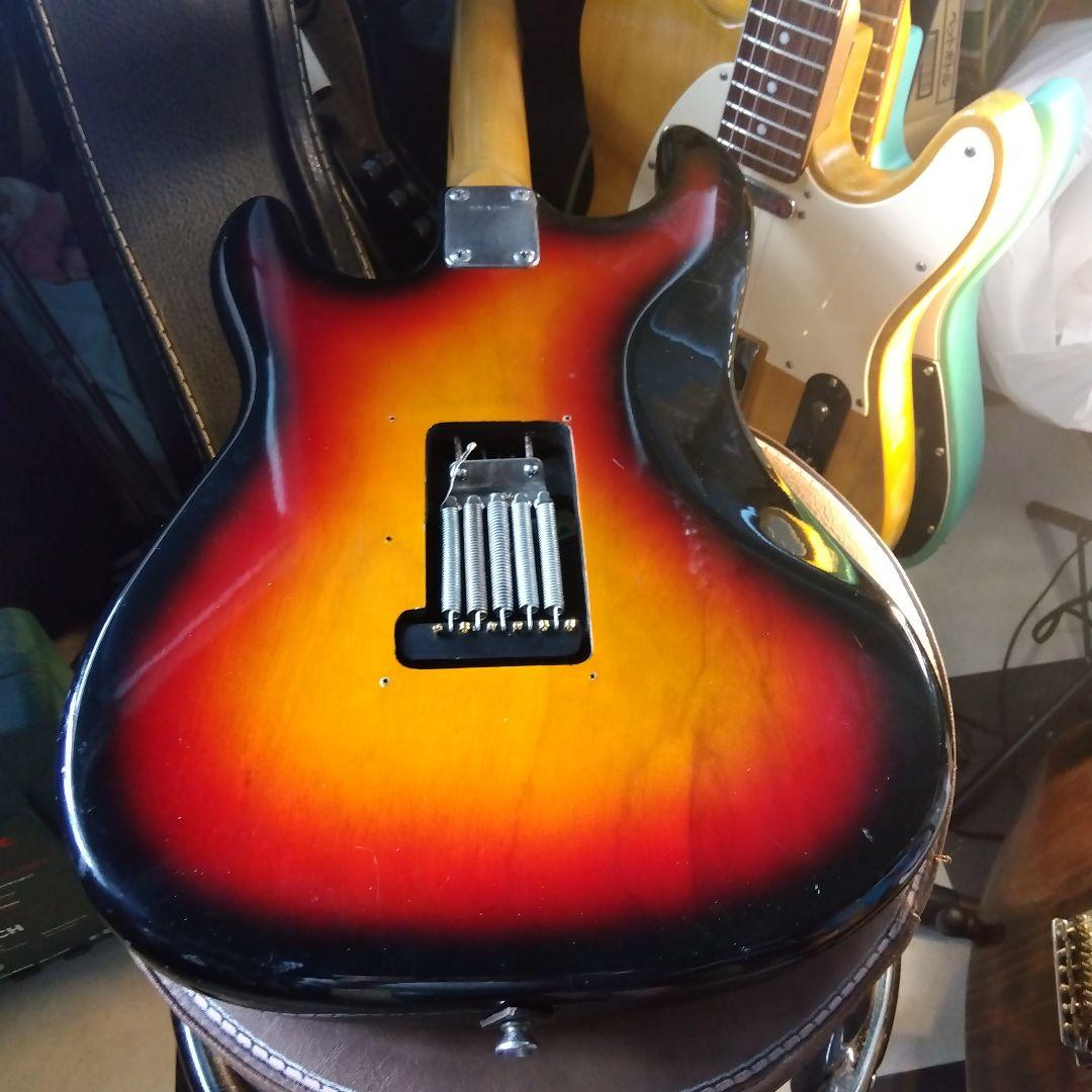 ストラトキャスター タイプ。サンバースト …値下げ！