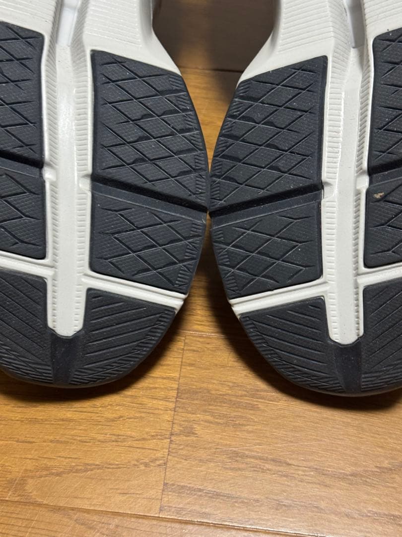 その他 on cloud pulse 25cm