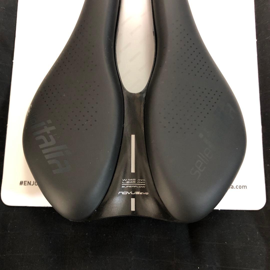 Selle Italia Novus Boost Evo GRAVEL サドル