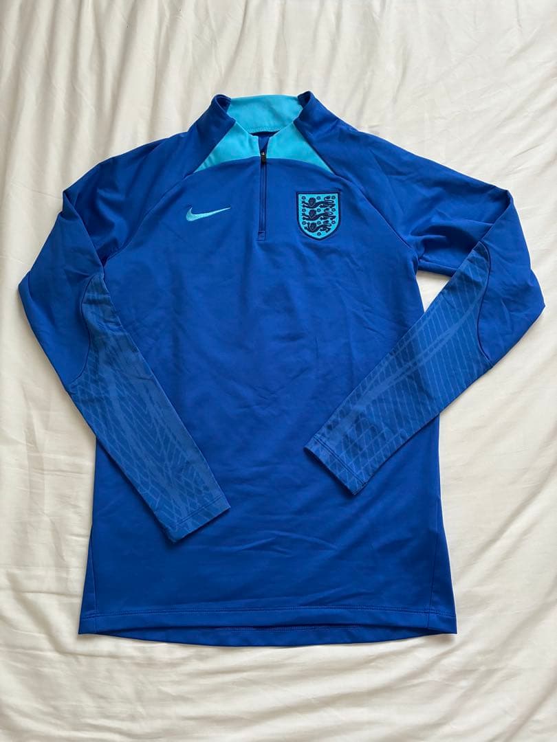 【ほぼ新品】NIKE サッカーイングランド代表　トレーニングウェアセット