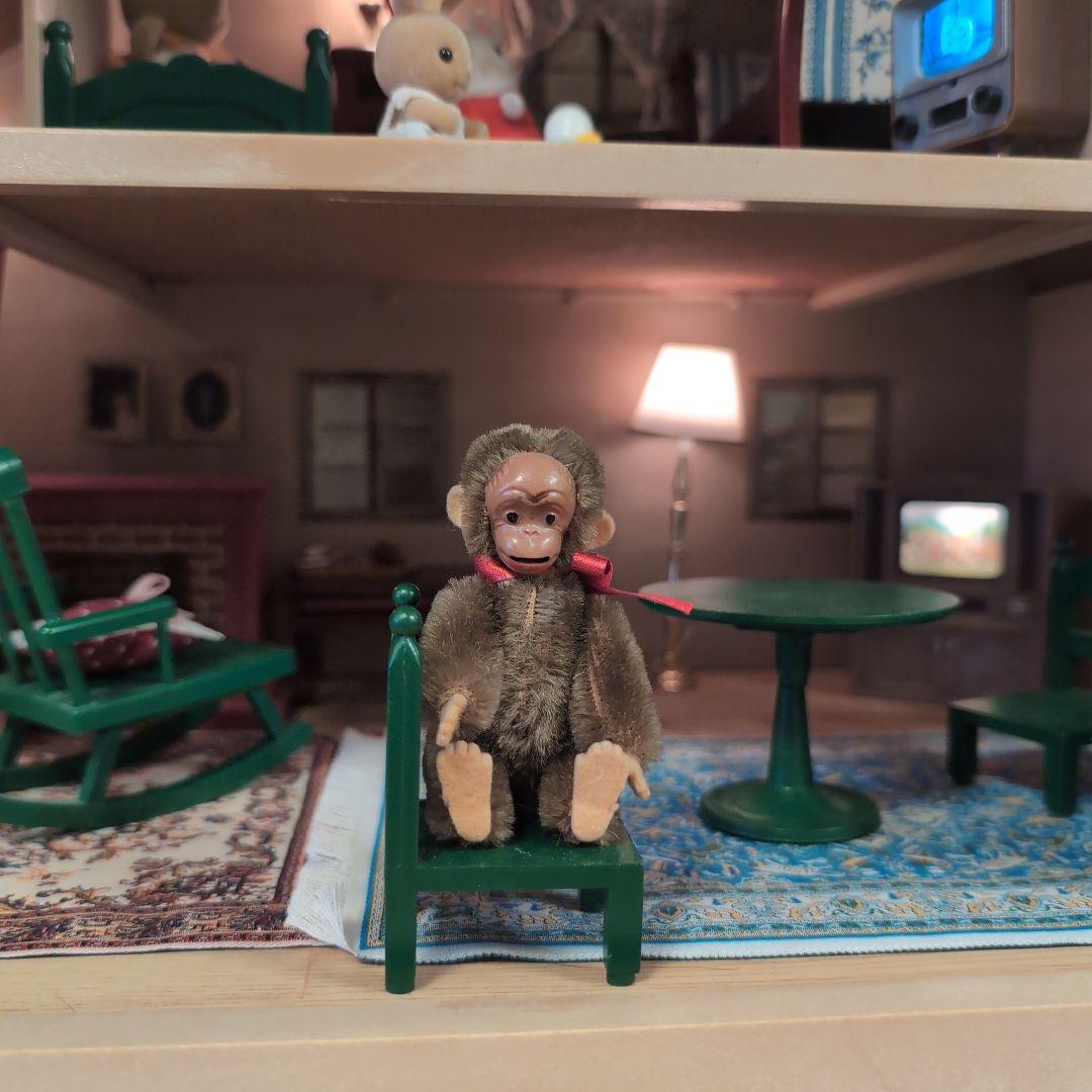 ドイツ　シュコー　舌を出すお猿さん