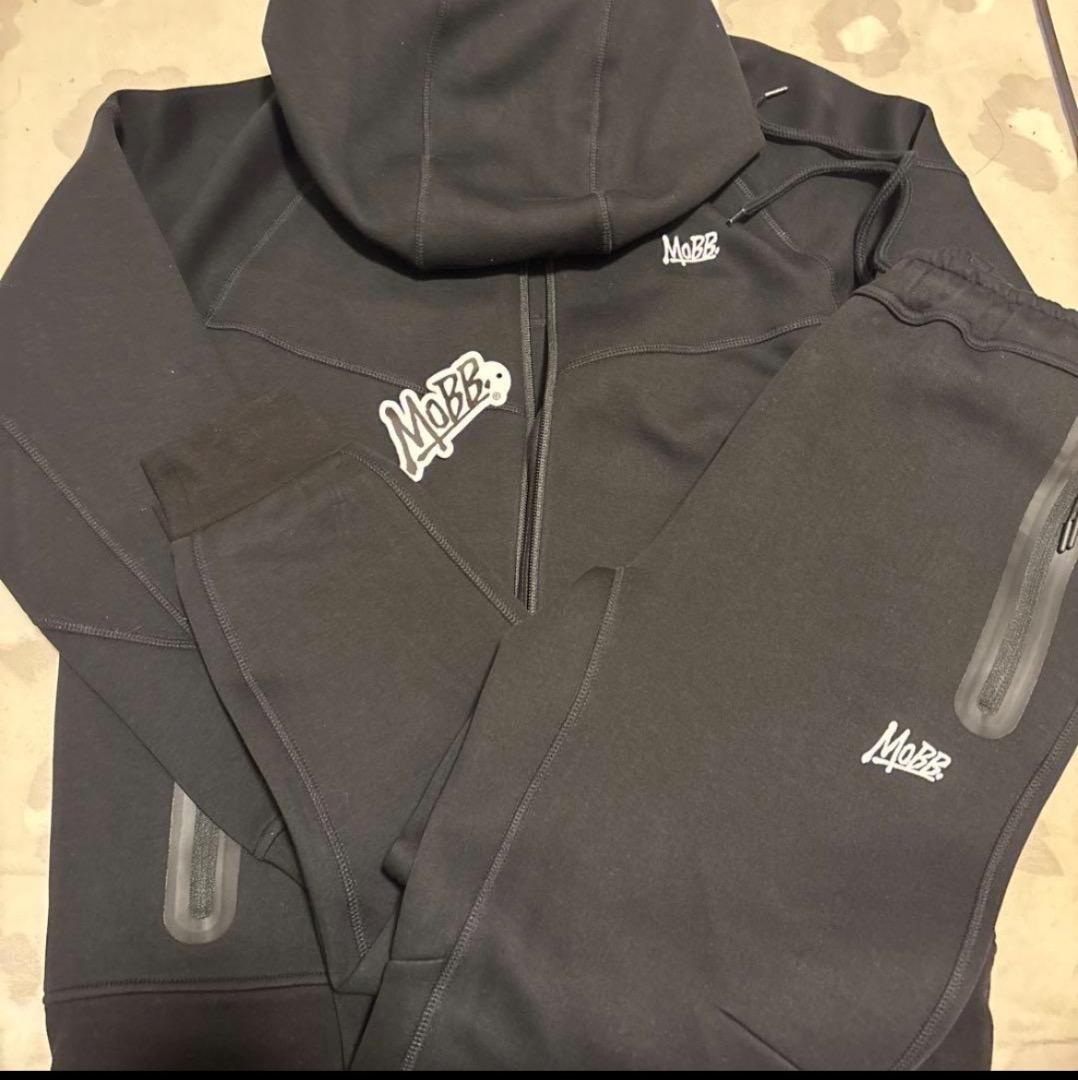 MOBB テックフリース　黒　セットアップ