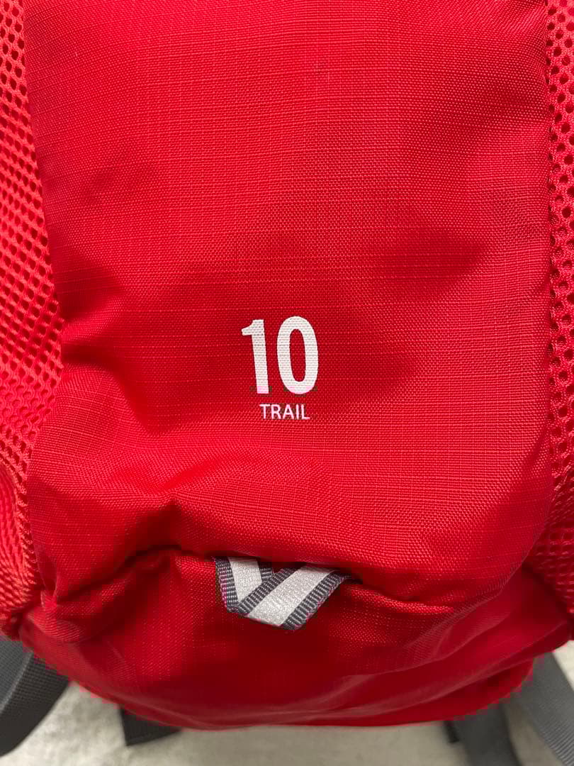 SALOMON サロモン　トレランリュック　TRAIL10