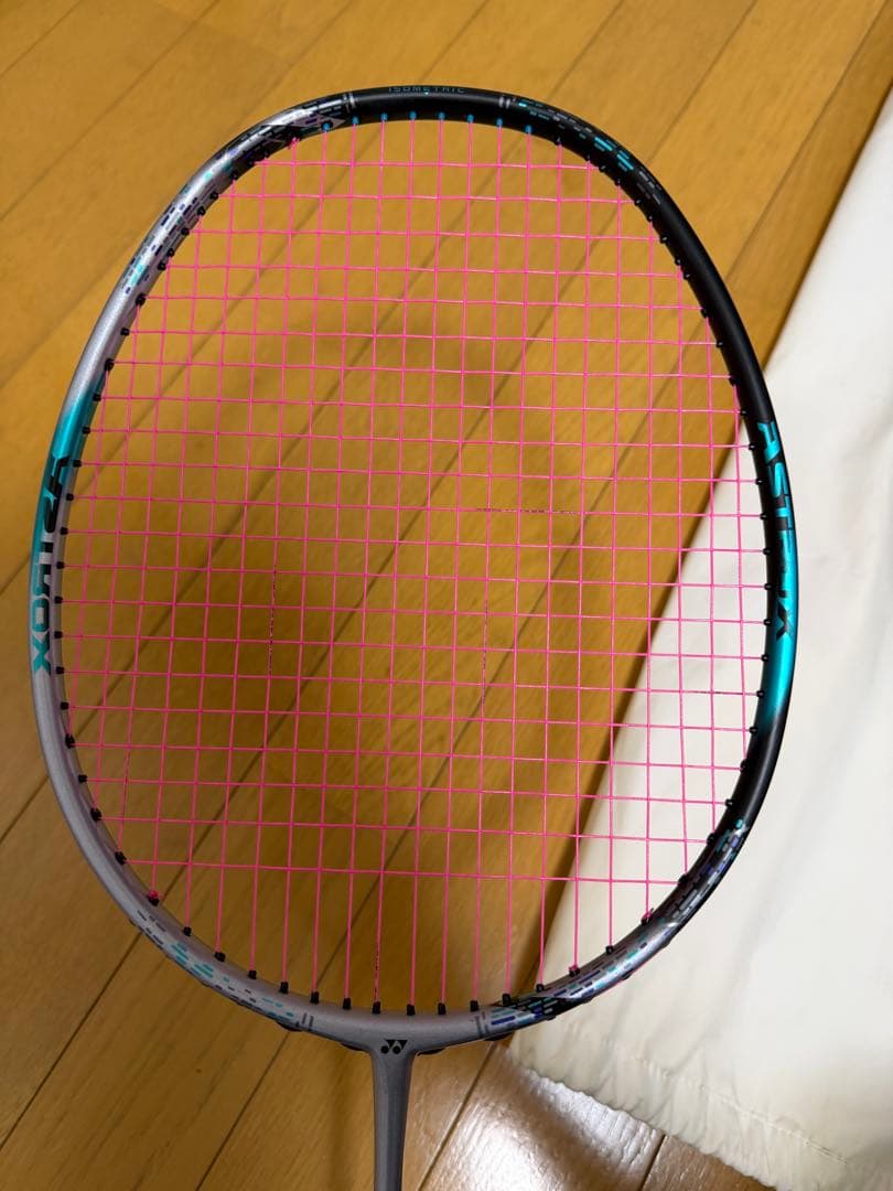 YONEX アストロクス88Sプロ 4UG5 ほぼ新品