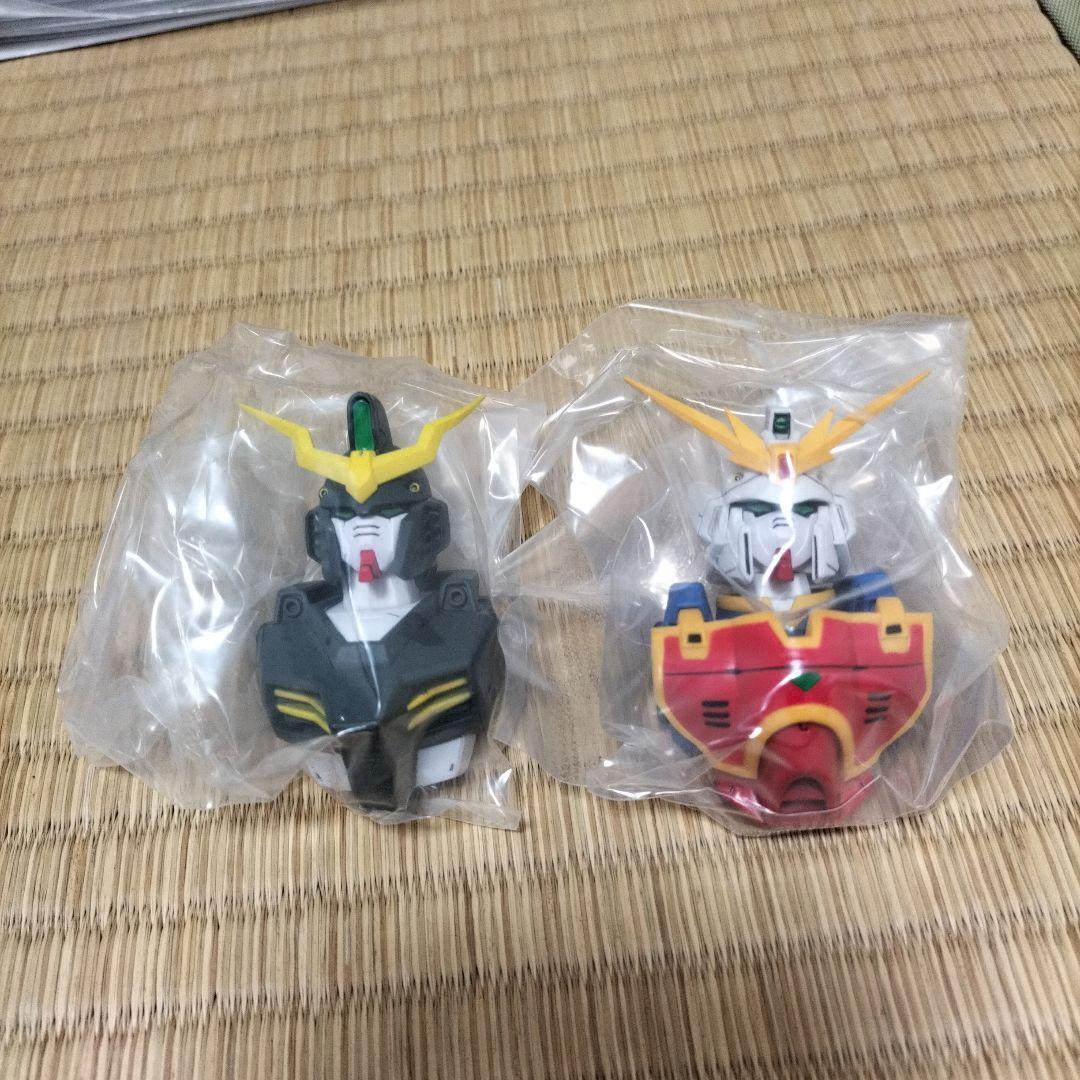 １番くじ　ガンダムW 　A、B賞　ヘッドマグネット、ポスター、アクスタ付き