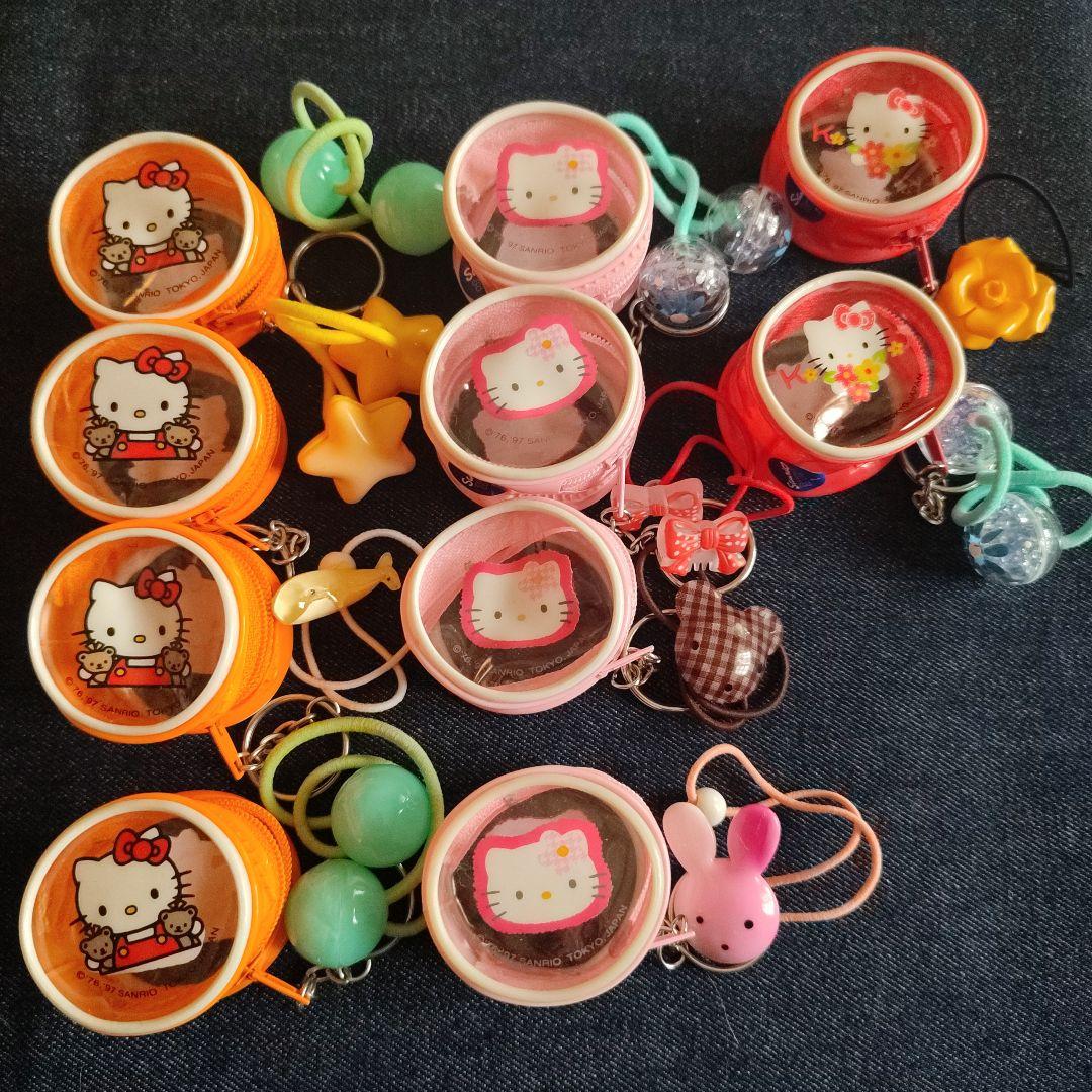 最終品　レトロハローキティホルダーポーチ　ストラップ　シール まとめて22点