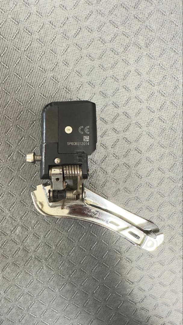 Shimano Ultegra フロントディレイラー　6870