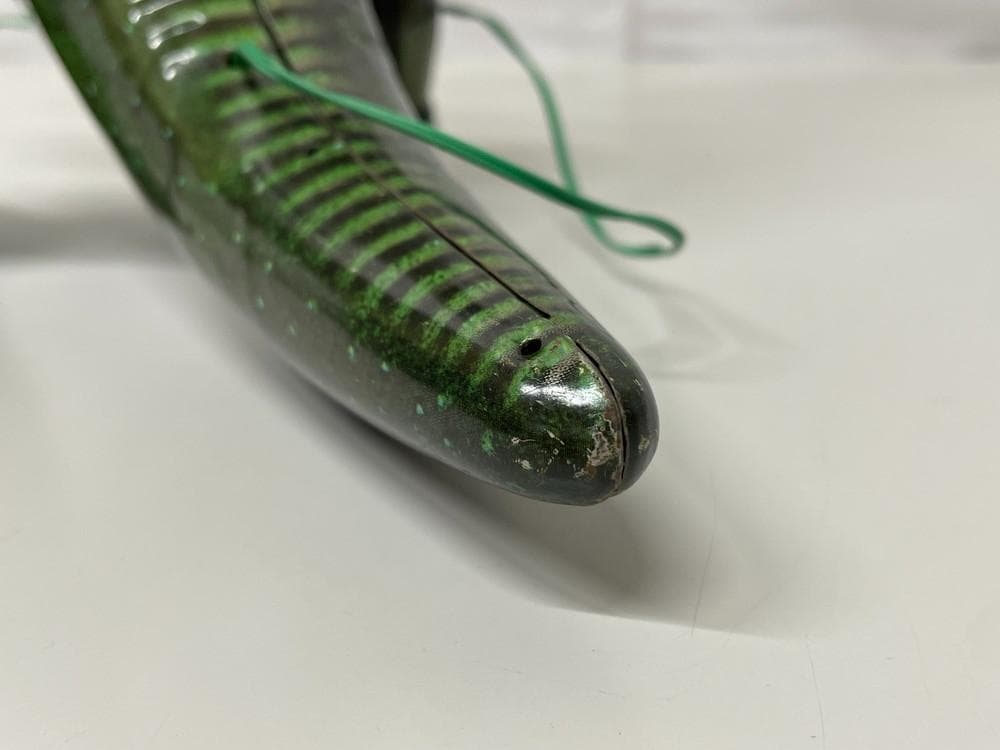 ◆恐怖の地底怪獣バラゴン ブリキ 緑色 ラジコン　09345