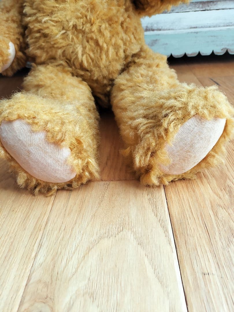 ハンガリーの蚤の市で見つけたアンティークベア