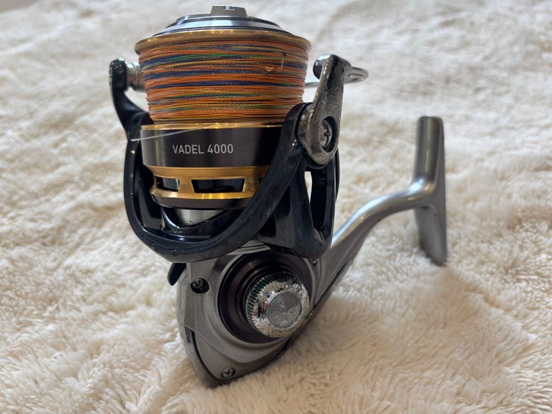 DAIWA VADEL 4000 スピニングリール