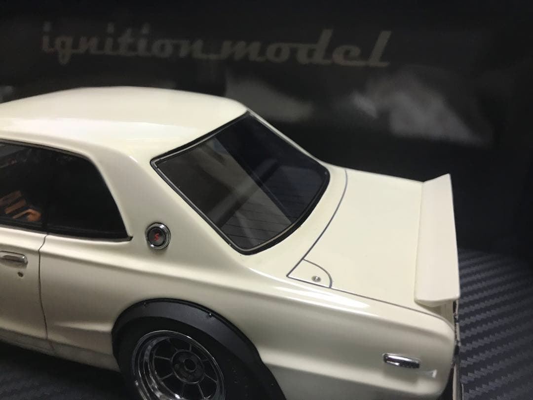IG0041 1/18 スカイライン 2000 GT-R KPGC10 ホワイト