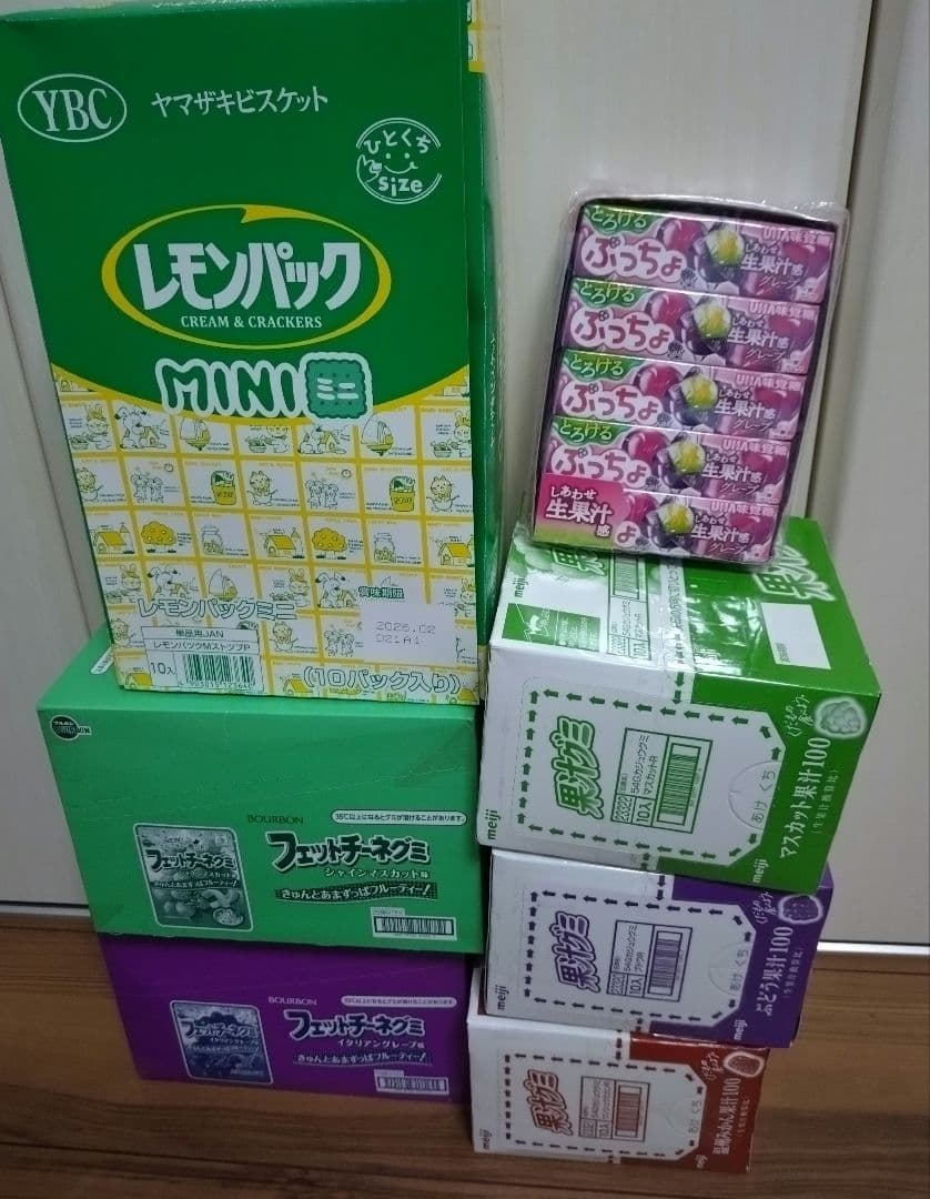 ピザポテト＆ぷるんクー＆ブラックサンダー詰め合わせ