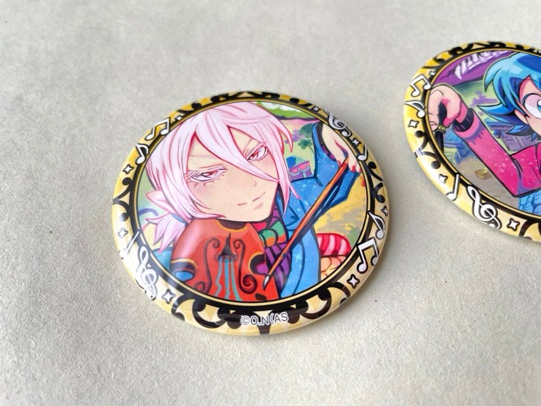 R*n様 【魔入りました！入間くん】コラボ缶バッジ［カラオケの鉄人］