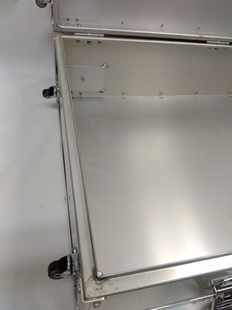 アルミトランク　アルマイト加工　日本製　大型サイズ　アルミ製