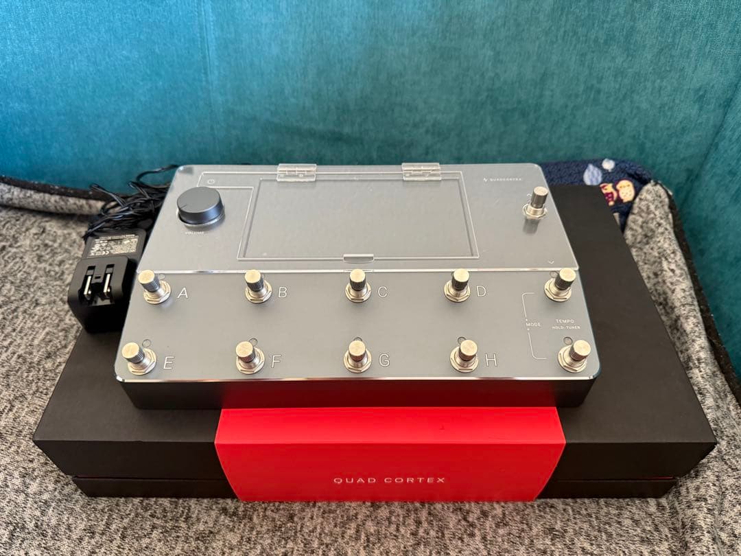 【Quad Cortex／クアッドコアテックス】アクリル付！2025年購入品！