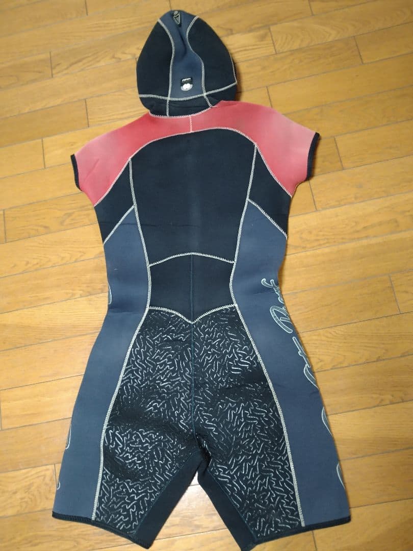 レディースウエットスーツＭ