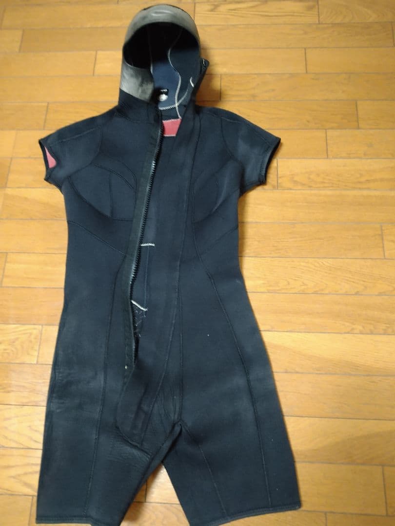 レディースウエットスーツＭ