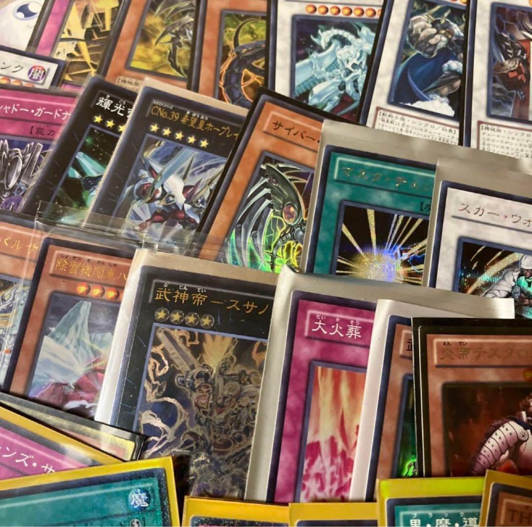 遊戯王カード トレカ箱付き 年代物1000枚弱 キラ レア多数