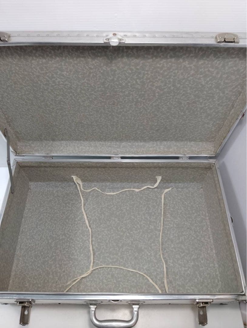 【希少】ヴィンテージ アルミトランク スーツケース インダストリアル 昭和レトロ