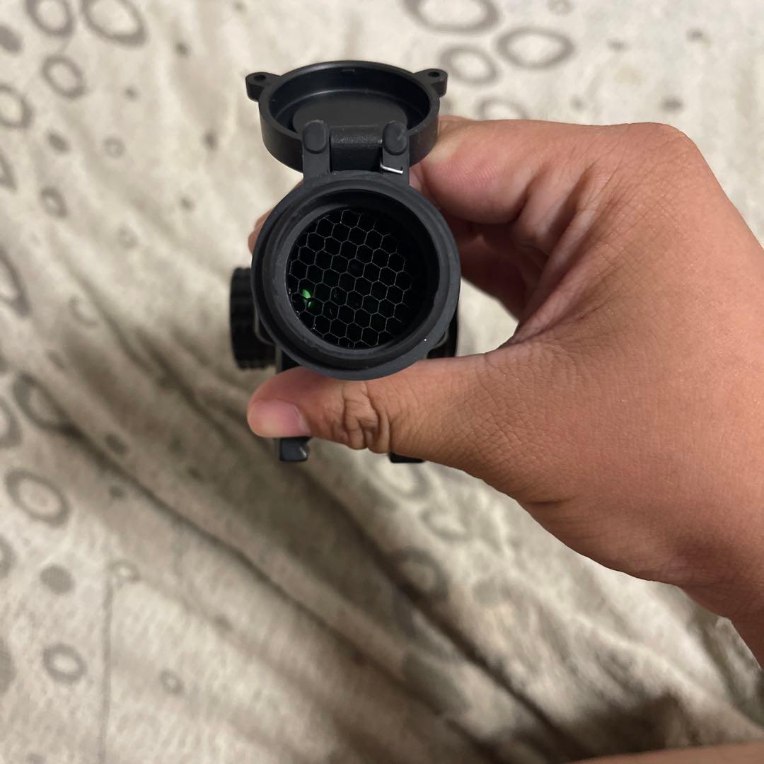 と*し様 VICTOR OPTICS 1-6x24 スコープ (20mmレール対