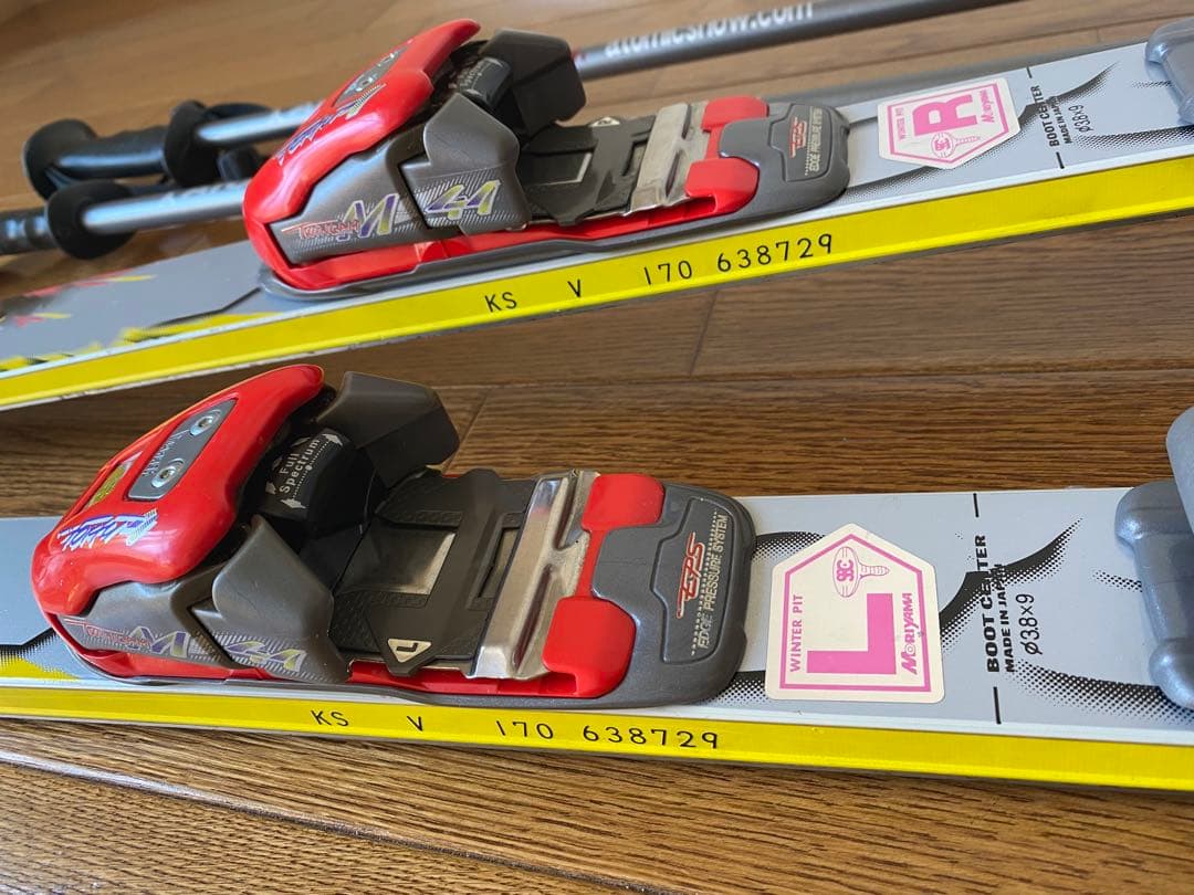 スキー板 とストック　OGASAKA MARKER ATOMIC