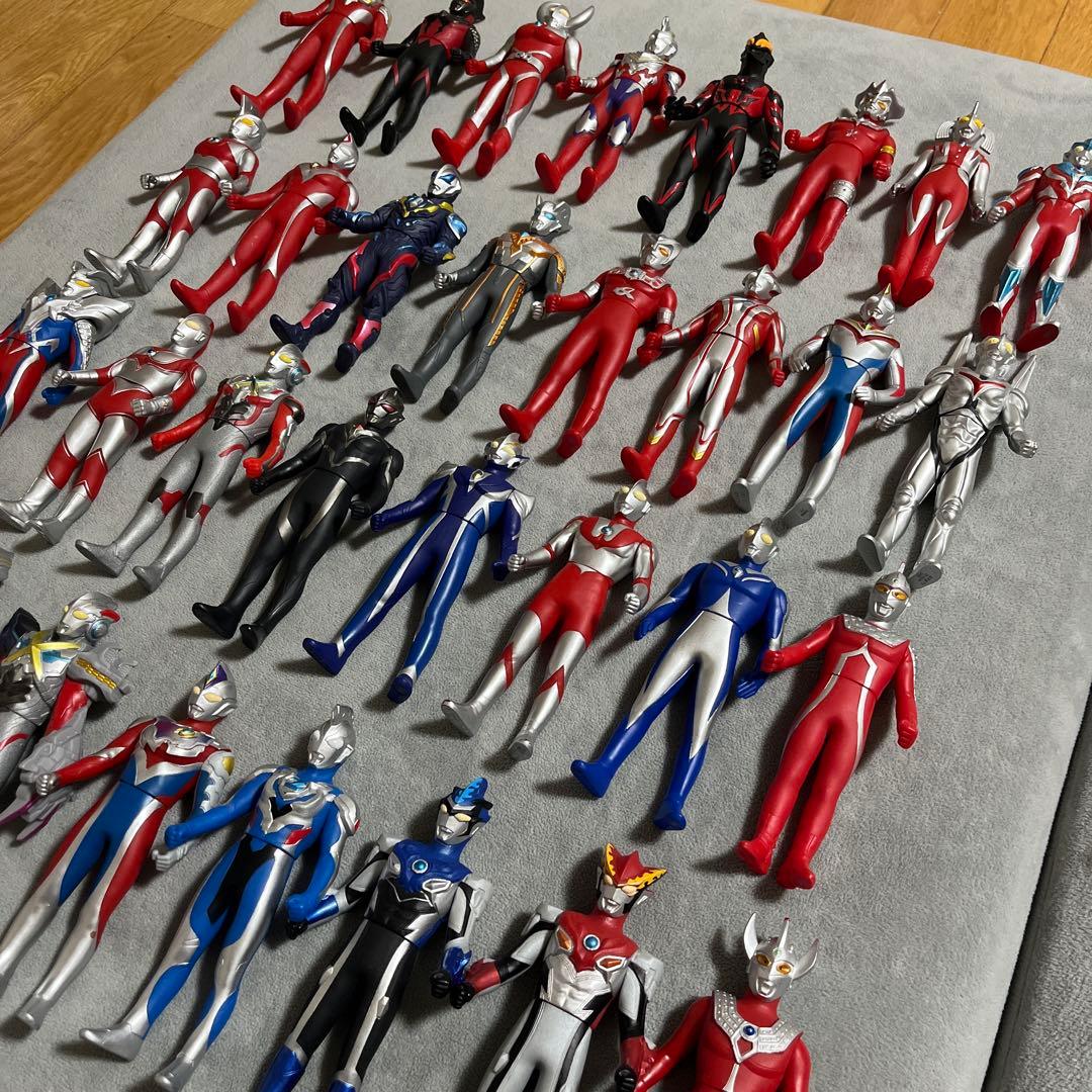 ウルトラマンソフビ　59体　マント３つ付き★