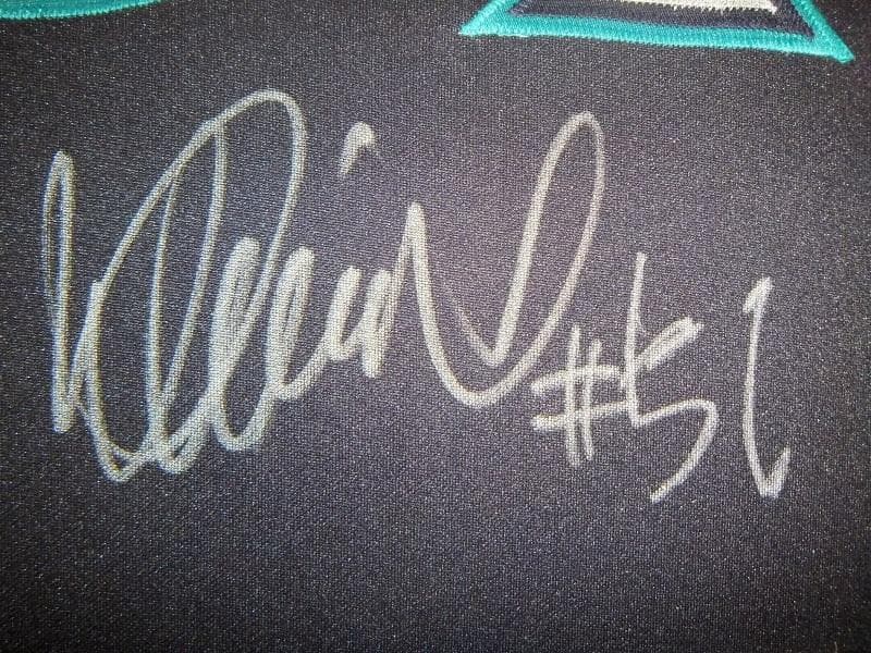 イチロー直筆サイン入り2004年Alternate jersey(額入り)