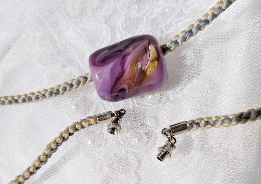 吉田正子トンボ玉（貳拾貳）　「江戸組み紐」ネックレス　ガラス玉に込めた日本画