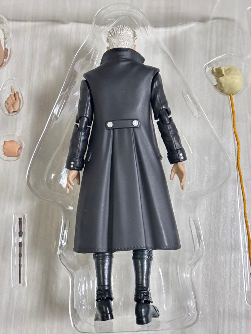 mafex グリンデルバルド ファンタスティックビーストフィギュア figure