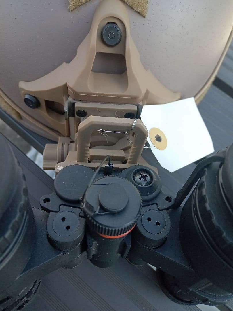 REVISION CAIMAN　 FMA PVS-15 ナイトビジョン　レプリカ