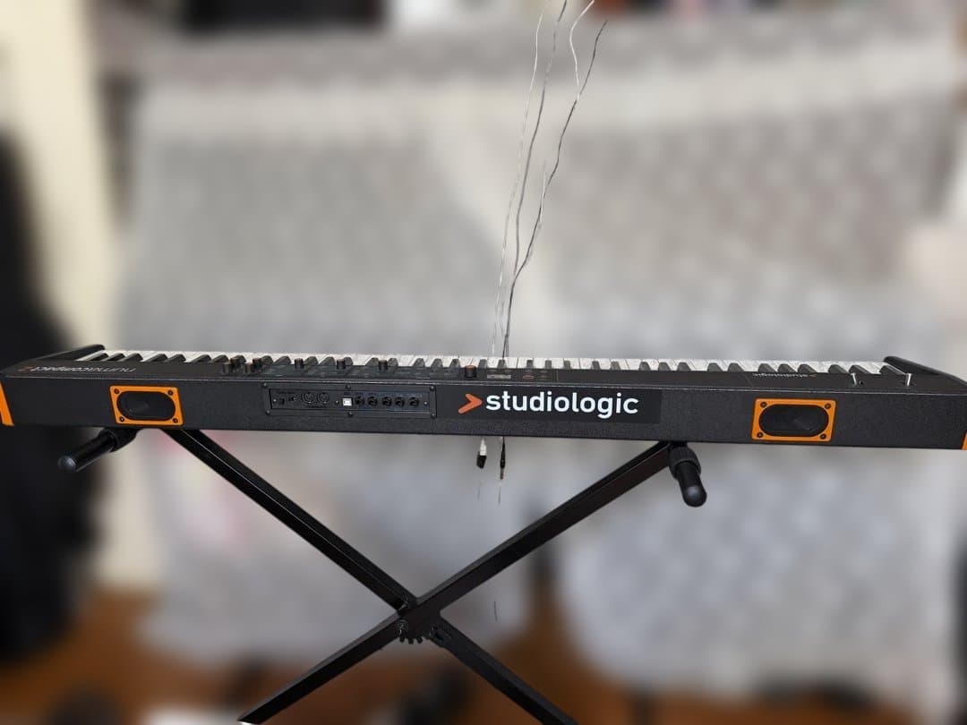 鍵盤楽器 Studiologic numacompat2