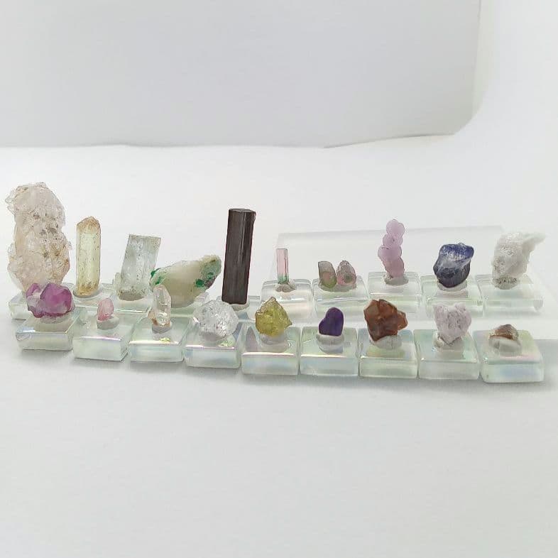 鉱物標本まとめ売り　ルビー　エメラルド　サファイア　スギライト　アクアマリン