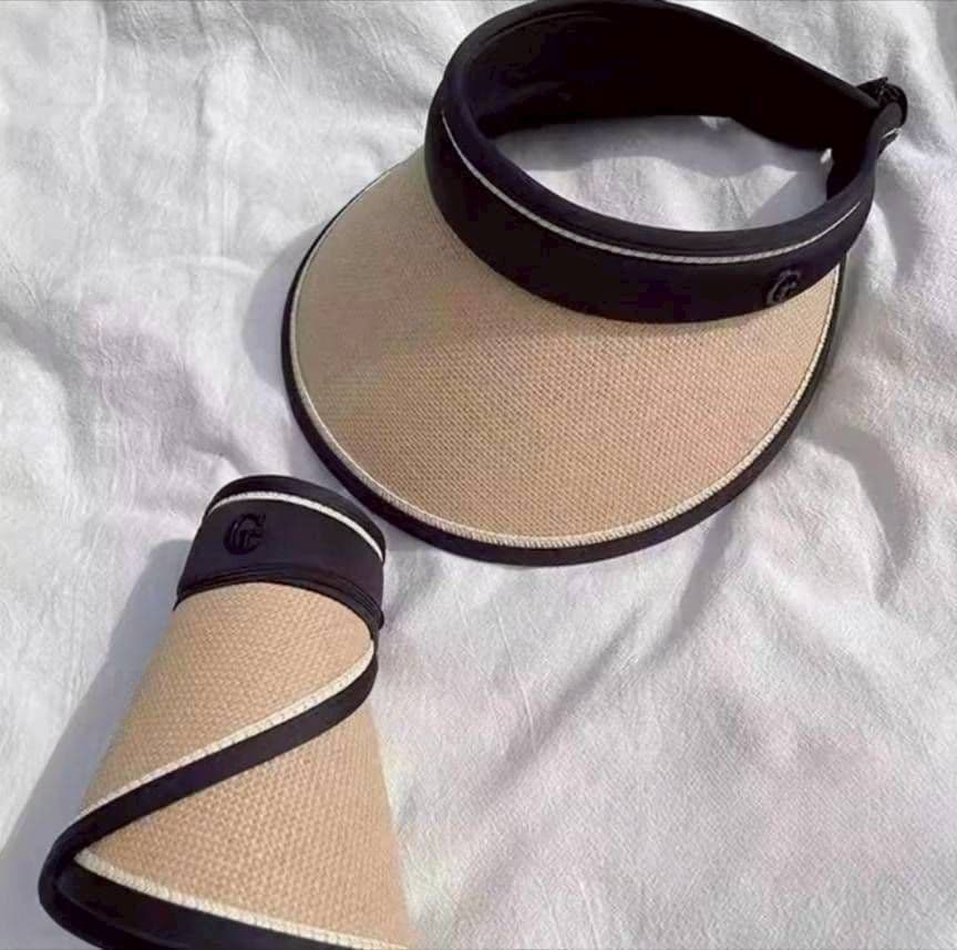 【新品】サンバイザー　折り畳み　紫外線　サンカット　ブラック　UV 帽子　ゴルフ