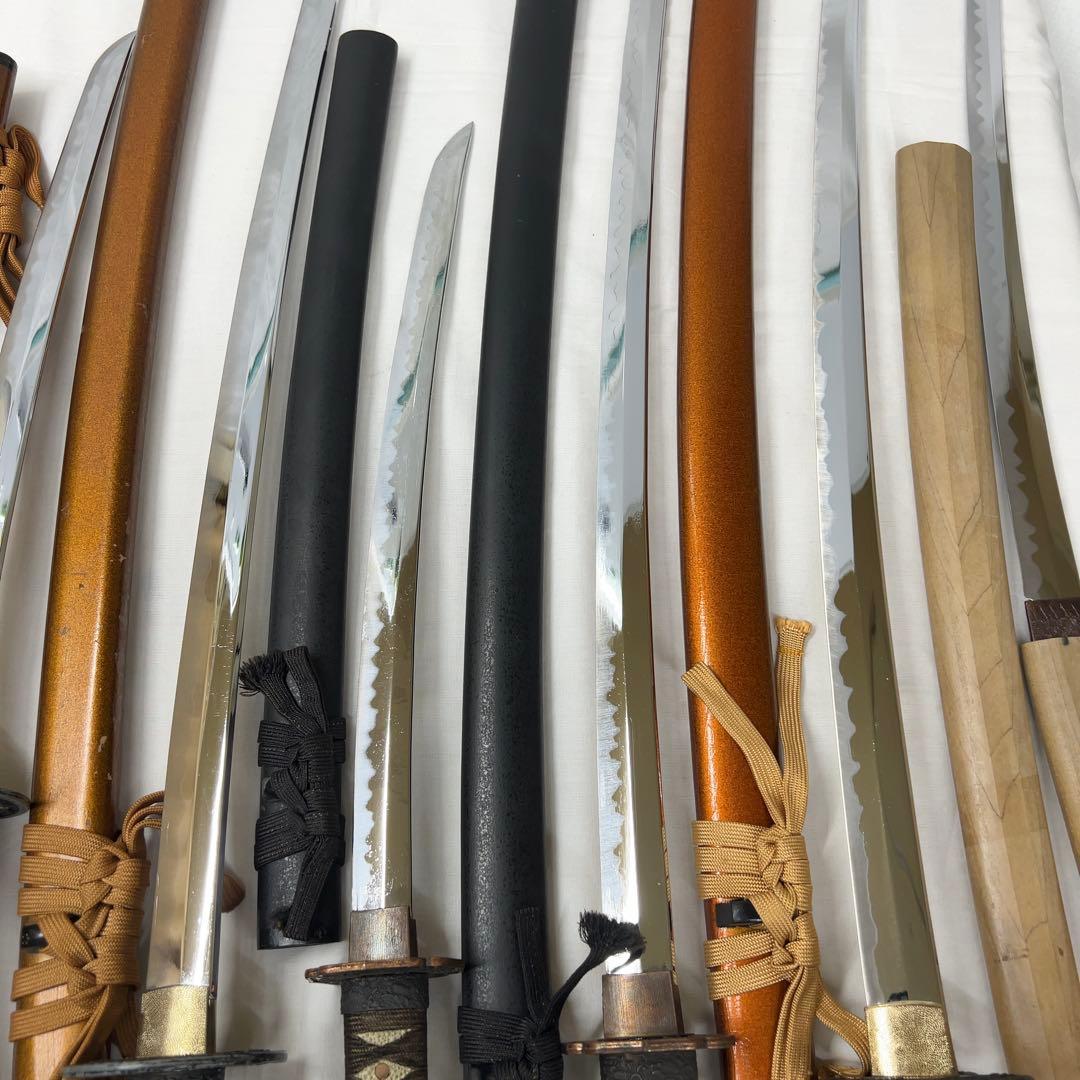 【傷あり】A 模造刀 8本 まとめ 鍔 透かし 太刀鍔 花形鍔 太刀 脇差 白鞘