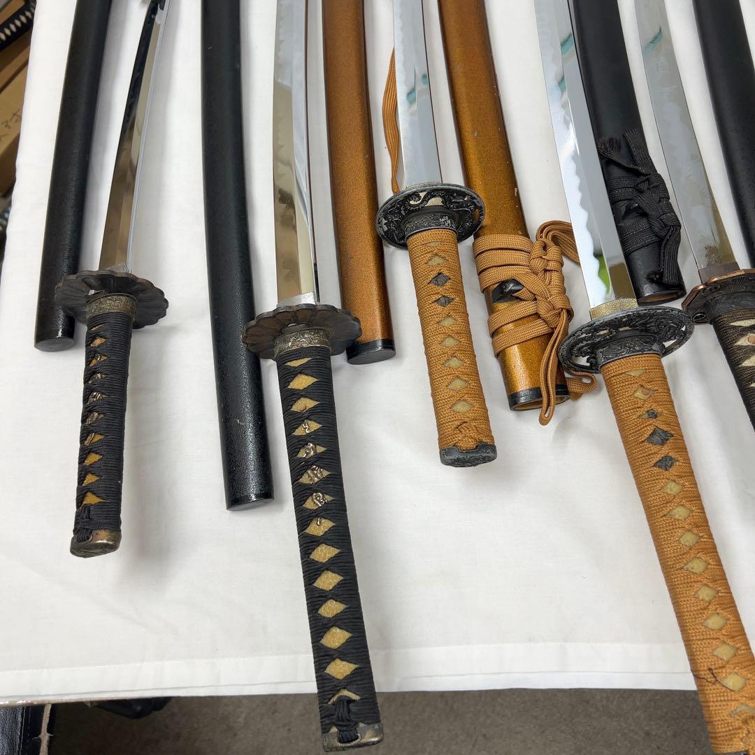 【傷あり】A 模造刀 8本 まとめ 鍔 透かし 太刀鍔 花形鍔 太刀 脇差 白鞘