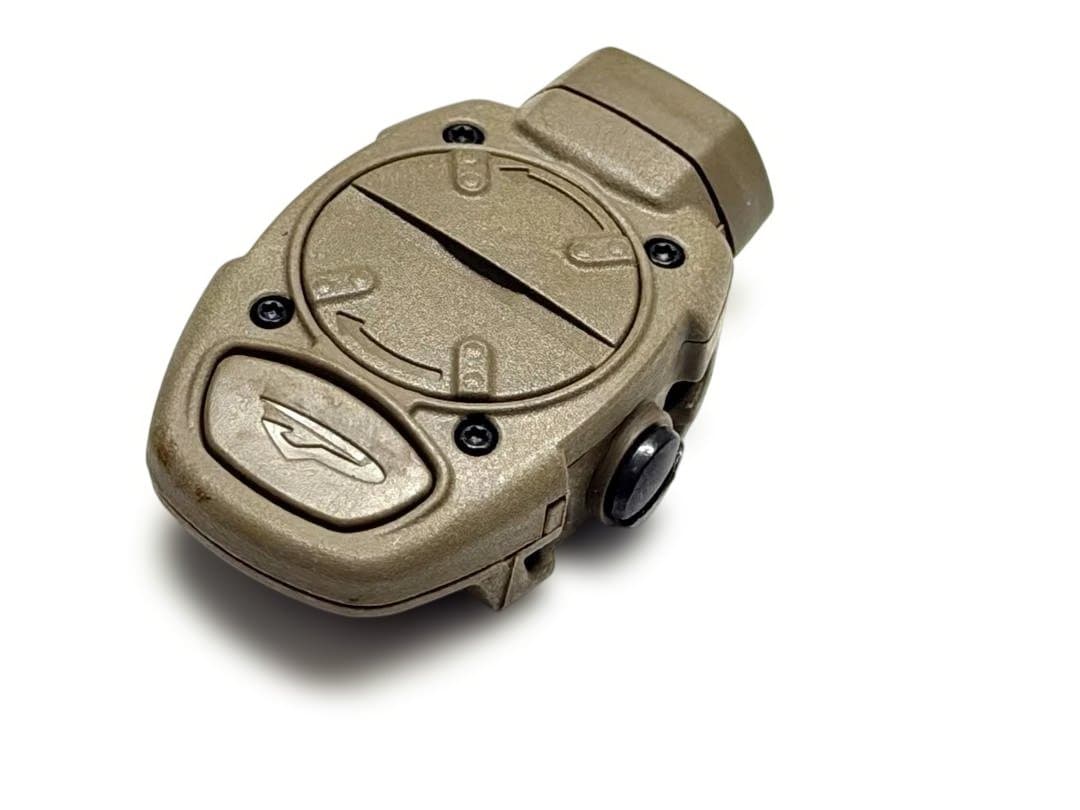 Princeton Tec SWITCH RAIL RED/IR TAN 中古品