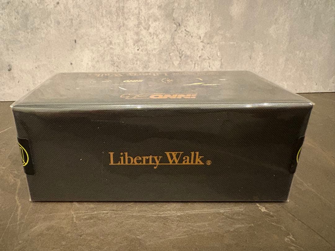 INNO64 LBWK リバティウォーク 日産 R35 GT-R R35