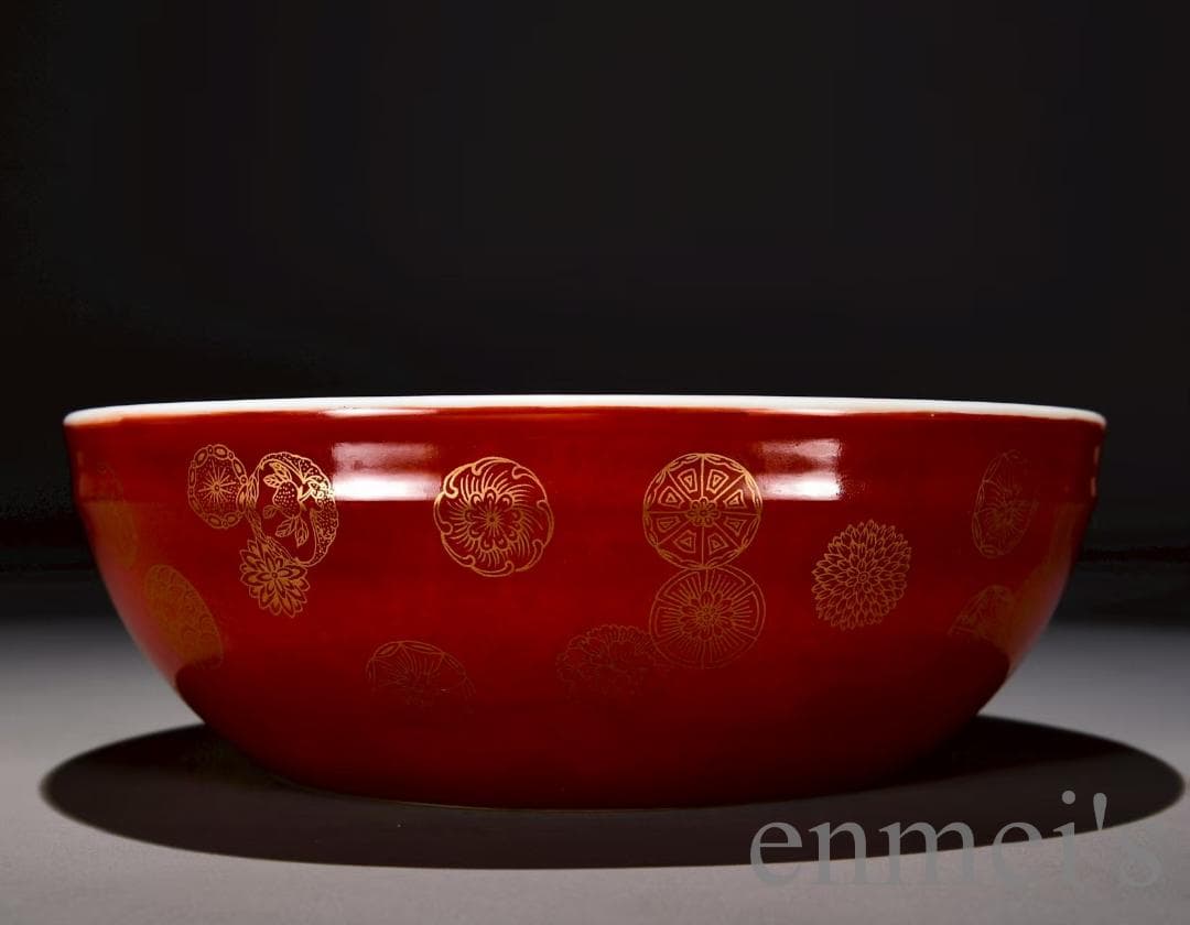 中国古美術・清乾隆・黄地粉彩蓮趣描金水洗・粉彩・唐物・水洗・蓮花紋・金彩・古陶磁