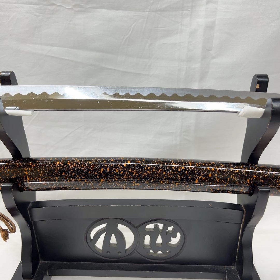 模造刀 二本差し 太刀 脇差 龍鍔 透かし 梨地塗 鞘 互の目 刃紋 高級