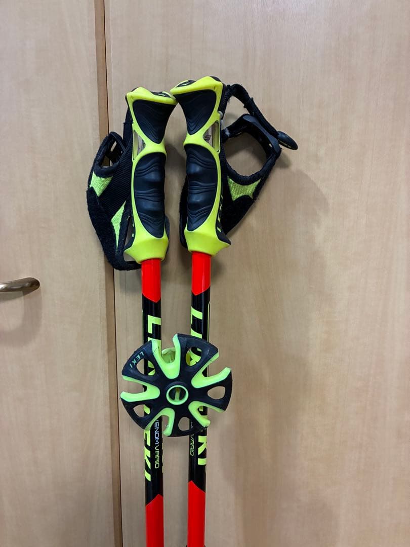 LEKI VENOM VARIO S レキ スキーポール 伸縮 カーボンストック
