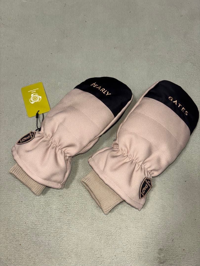 （新品）パーリーゲイツ、防寒ミトングローブ、ベージュと黒色、完売品