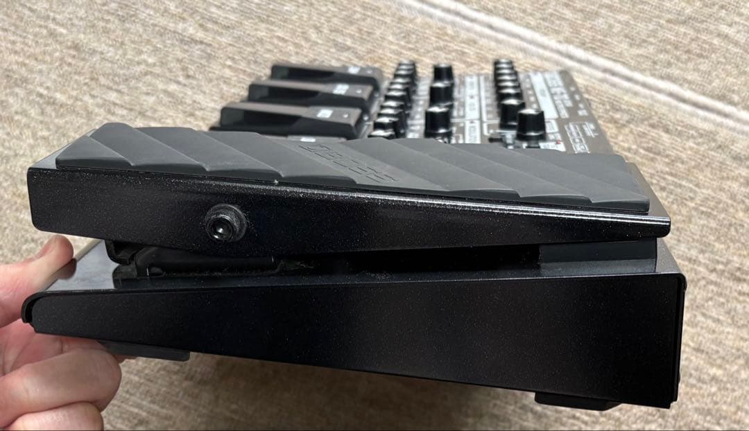 BOSS ME-70 ギターマルチエフェクター