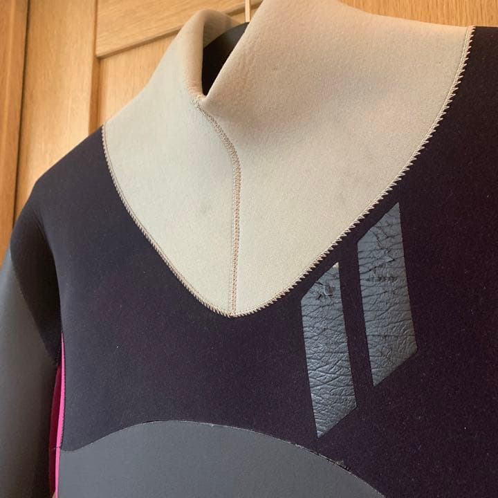 【セール】中古セミドライ5x3mm ネックエントリー