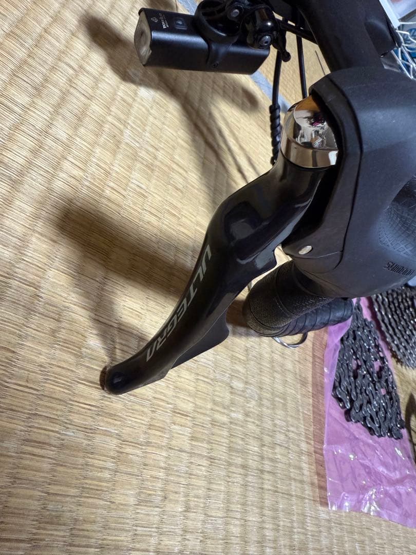 破格‼️アルテグラ8000系コンポセット　ハンドル、マウント、フロントライト付き