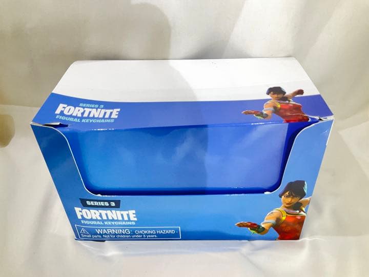 FORTNITE フィギュア キーホルダー　16個1箱