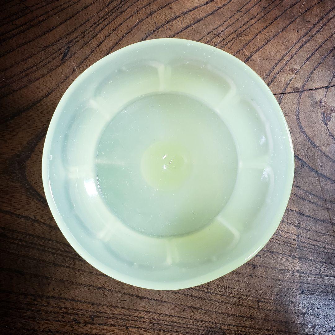 黄練りウランガラス　氷コップ　乳白色　明治　大正ロマン　デザートカップ　訳あり