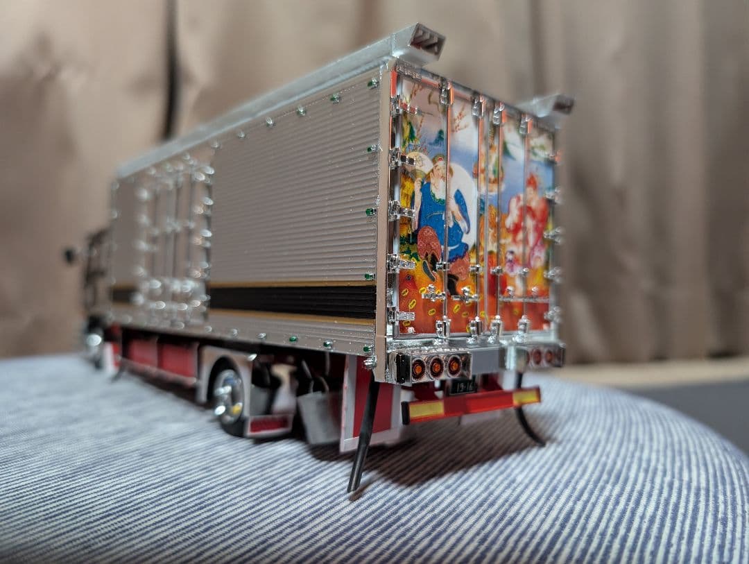 1/32 デコトラプラモデル完成品