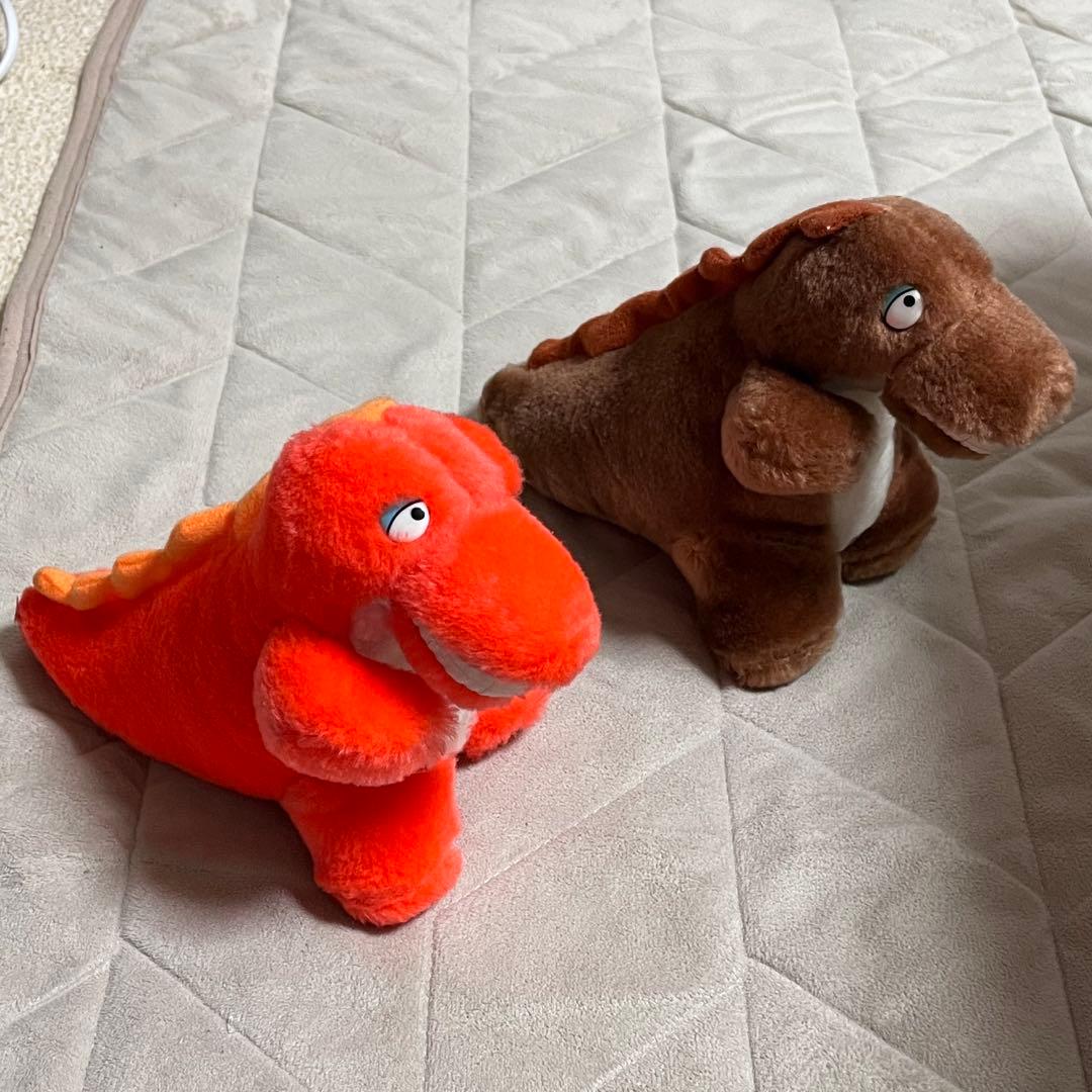 ♪恐竜　ぬいぐるみ　2個セット